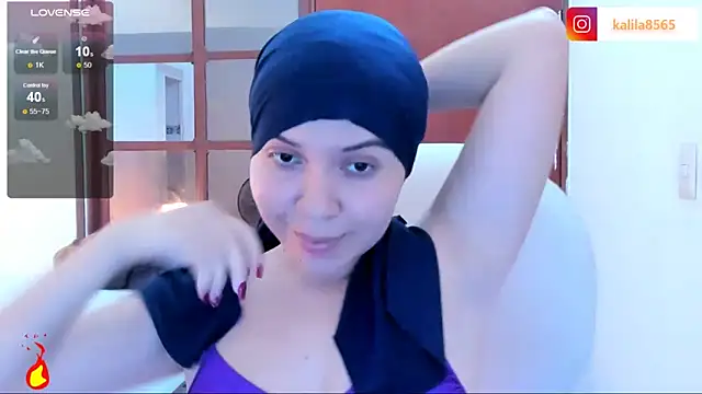 Snapshot of MatchedEyebrow chatting on 09-17-25, 09:05 MatchedEyebrow online show from 09-17-25, 09:05