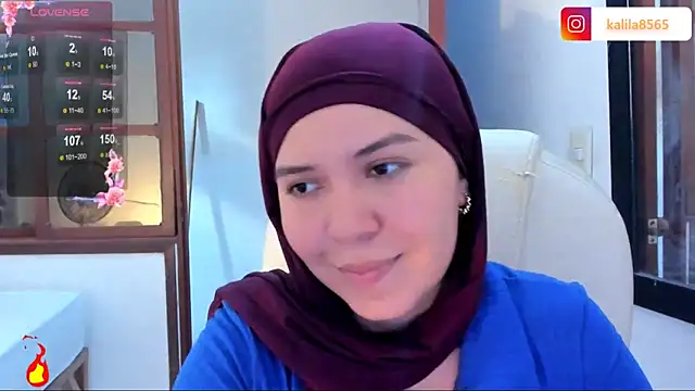 Snapshot of MatchedEyebrow chatting on 10-06-25, 08:50 MatchedEyebrow online show from 10-06-25, 08:50