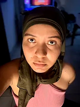 MatchedEyebrow online show from 12-15-25, 10:47