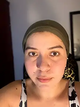 MatchedEyebrow online show from 04-08-26, 10:21