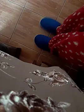 feet toes online show from 10-10-25, 04:44