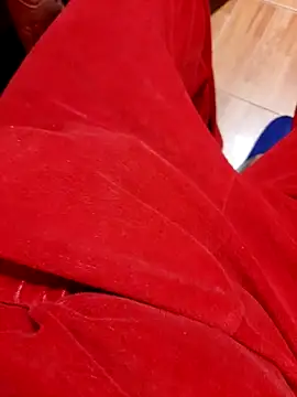 feet toes online show from 10-17-25, 04:26