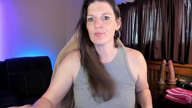 Snapshot of Kelly_Carolina chatting on 09-25-25, 07:06 Kelly Carolina online show from 09-25-25, 07:06