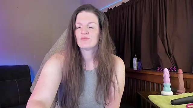 Kelly Carolina online show from 12-03-25, 12:03