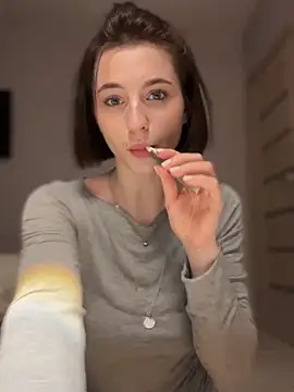 Camilla Railian online show from 12-10-24, 08:27