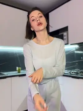 Camilla Railian online show from 12-22-24, 03:33