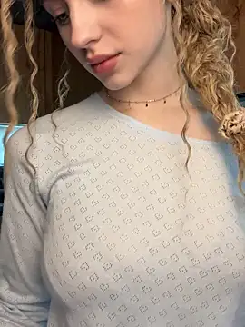 Camilla Railian online show from 02-06-25, 02:26