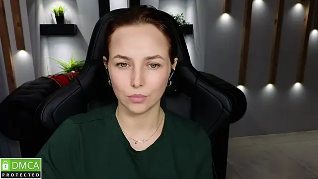 Mira Mermayd online show from 12-22-24, 04:17