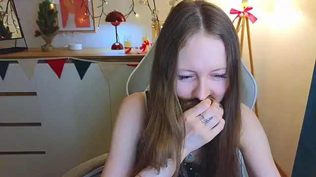 Snapshot of freya_nilsson chatting on 01-11-25, 12:29 freya nilsson online show from 01-11-25, 12:29