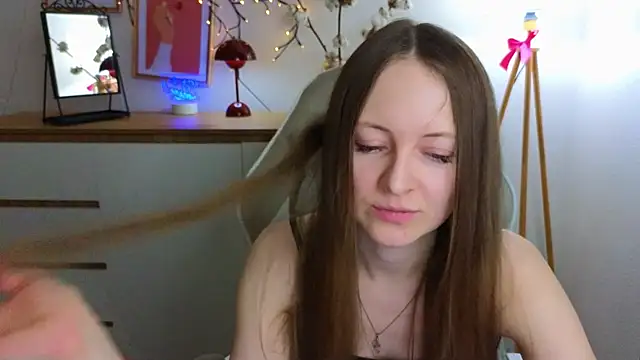 Snapshot of freya_nilsson chatting on 01-21-25, 07:28 freya nilsson online show from 01-21-25, 07:28