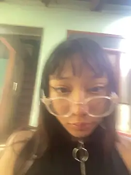 Snapshot of Karmakuro chatting on 01-10-26, 09:05 Karmakuro online show from 01-10-26, 09:05