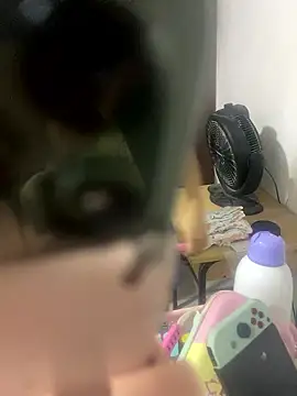 Snapshot of Karmakuro chatting on 01-13-26, 11:43 Karmakuro online show from 01-13-26, 11:43