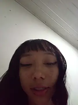 Snapshot of Karmakuro chatting on 02-15-26, 07:51 Karmakuro online show from 02-15-26, 07:51