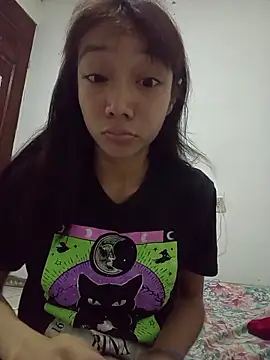 Snapshot of Karmakuro chatting on 04-12-26, 12:37 Karmakuro online show from 04-12-26, 12:37