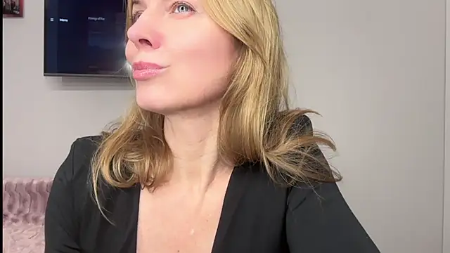 RachellAmazing online show from 02-04-25, 07:44