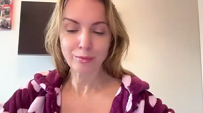 RachellAmazing online show from 02-14-25, 09:56