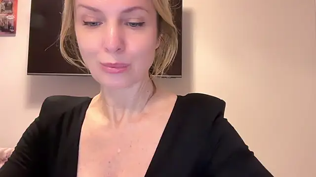 RachellAmazing online show from 02-27-25, 01:38