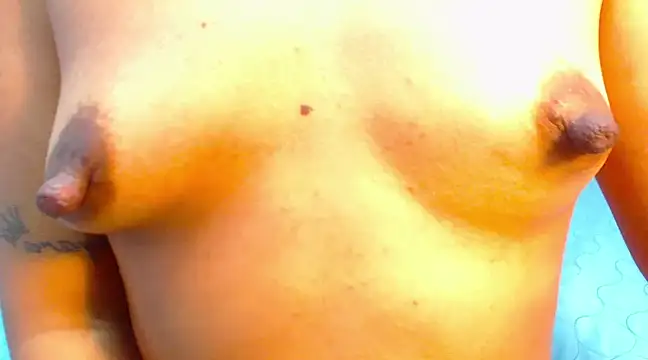 Snapshot of Amy_Ronan chatting on 12-07-24, 06:37 Amy Ronan online show from 12-07-24, 06:37