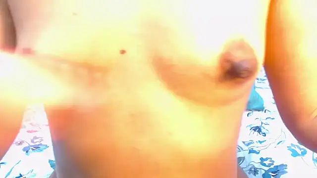 Snapshot of Amy_Ronan chatting on 12-21-24, 05:51 Amy Ronan online show from 12-21-24, 05:51