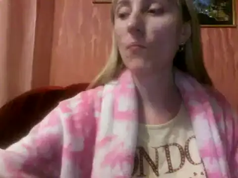 Snapshot of Biddy_Alana chatting on 12-09-24, 02:17 Biddy Alana online show from 12-09-24, 02:17