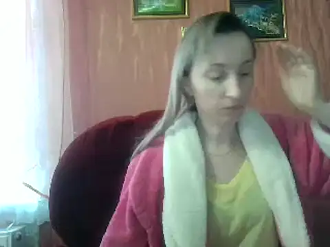 Snapshot of Biddy_Alana chatting on 01-14-25, 07:59 Biddy Alana online show from 01-14-25, 07:59