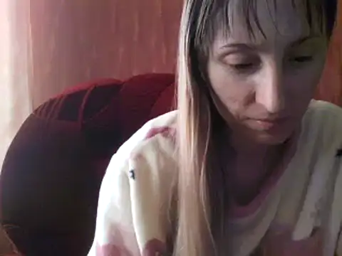 Snapshot of Biddy_Alana chatting on 02-19-25, 08:12 Biddy Alana online show from 02-19-25, 08:12