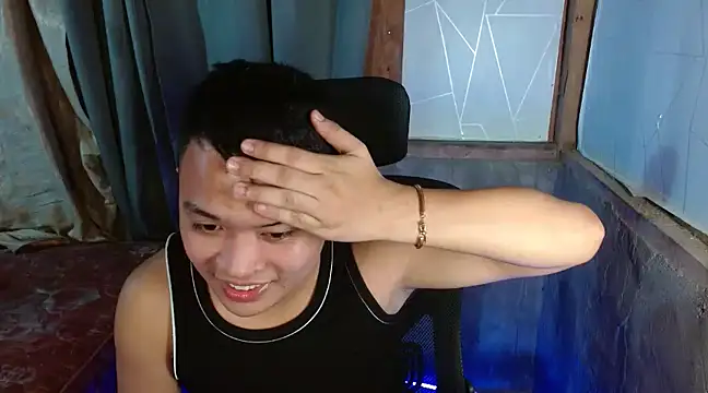 Snapshot of xsweetasian69x chatting on 01-04-25, 05:37 xsweetasian69x online show from 01-04-25, 05:37