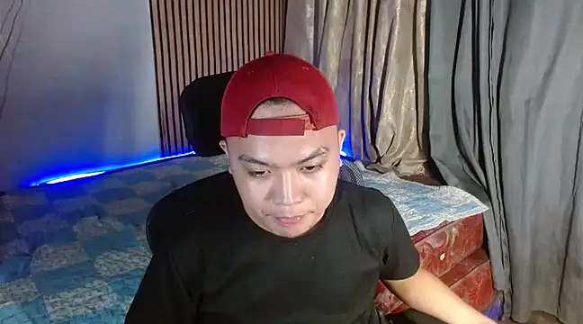 Snapshot of xsweetasian69x chatting on 01-14-25, 04:40 xsweetasian69x online show from 01-14-25, 04:40