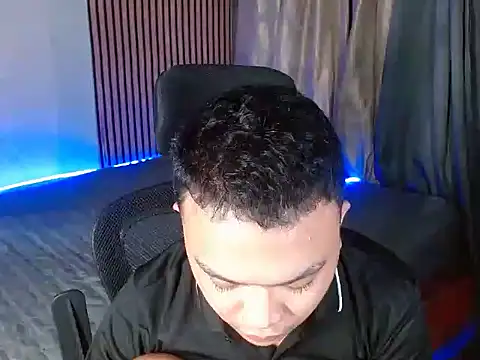 Snapshot of xsweetasian69x chatting on 01-15-25, 05:47 xsweetasian69x online show from 01-15-25, 05:47