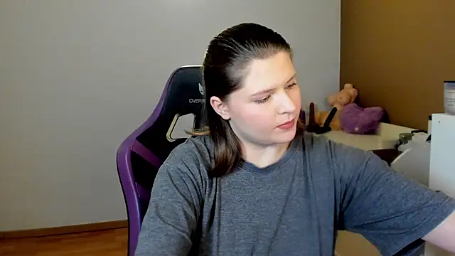 Snapshot of TinniAngel chatting on 03-01-25, 06:11 TinniAngel online show from 03-01-25, 06:11