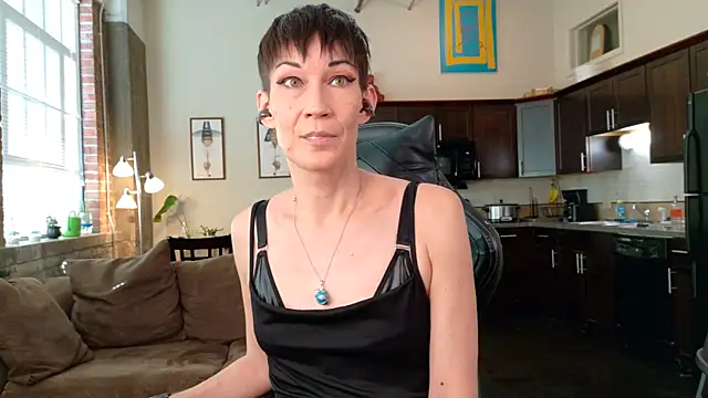 EveEnigma online show from 01-10-26, 08:21