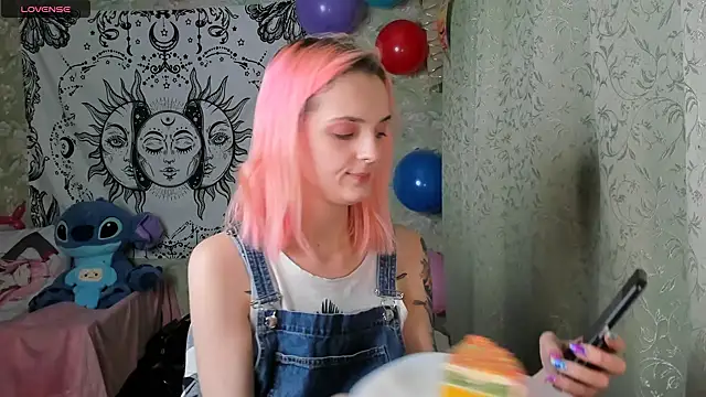 Cutie Adelia online show from 12-12-24, 01:28