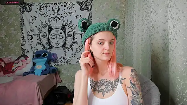 Cutie Adelia online show from 01-07-25, 04:05