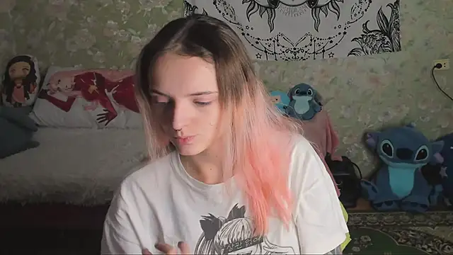 Cutie Adelia online show from 10-06-25, 09:18