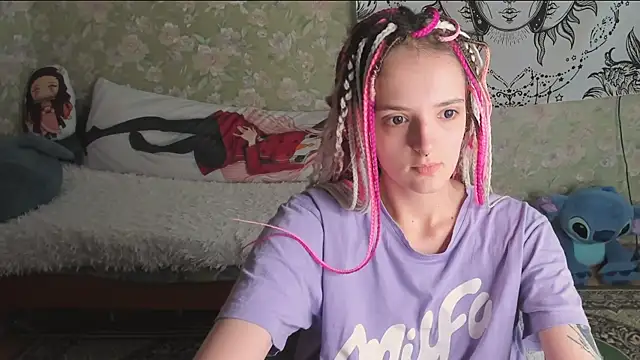 Snapshot of Cutie_Adelia chatting on 07-03-26, 06:31 Cutie Adelia online show from 07-03-26, 06:31
