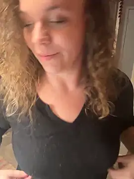 AuroraSummers online show from 03-15-25, 03:40