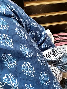 Snapshot of Diya_143 chatting on 03-15-25, 07:20 Diya 143 online show from 03-15-25, 07:20