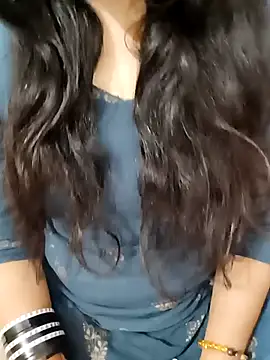 Snapshot of Diya_143 chatting on 03-16-25, 11:04 Diya 143 online show from 03-16-25, 11:04