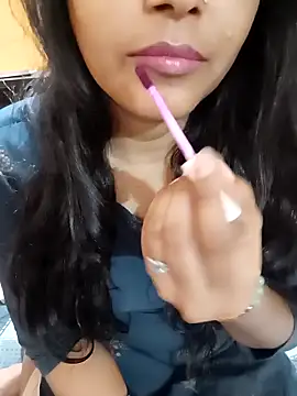 Snapshot of Diya_143 chatting on 03-17-25, 06:11 Diya 143 online show from 03-17-25, 06:11