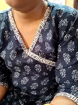 Snapshot of Diya_143 chatting on 10-25-25, 05:48 Diya 143 online show from 10-25-25, 05:48