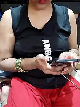 Snapshot of Diya_143 chatting on 11-04-25, 07:46 Diya 143 online show from 11-04-25, 07:46