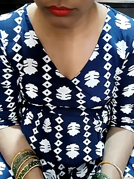 Snapshot of Diya_143 chatting on 11-08-25, 07:52 Diya 143 online show from 11-08-25, 07:52