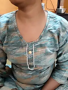 Snapshot of Diya_143 chatting on 11-11-25, 08:25 Diya 143 online show from 11-11-25, 08:25