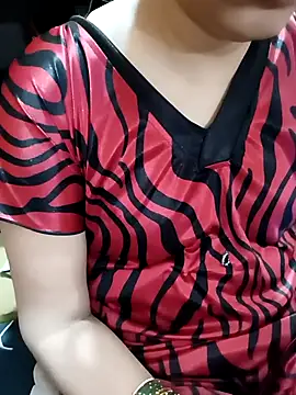 Snapshot of Diya_143 chatting on 11-16-25, 07:41 Diya 143 online show from 11-16-25, 07:41