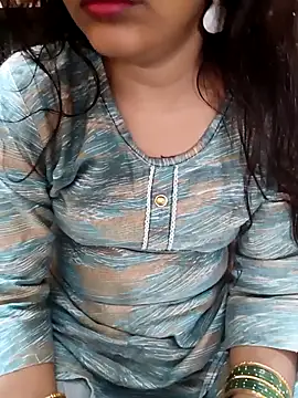 Snapshot of Diya_143 chatting on 11-24-25, 07:52 Diya 143 online show from 11-24-25, 07:52