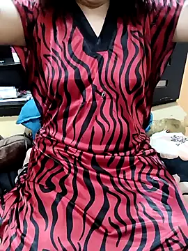 Snapshot of Diya_143 chatting on 11-27-25, 07:27 Diya 143 online show from 11-27-25, 07:27