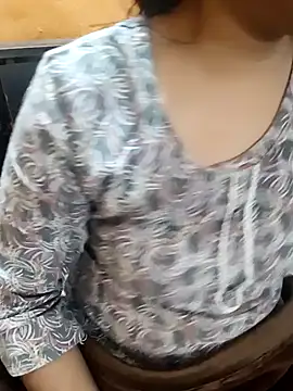 Snapshot of Diya_143 chatting on 11-29-25, 08:50 Diya 143 online show from 11-29-25, 08:50