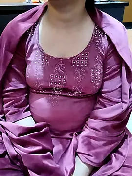 Snapshot of Diya_143 chatting on 12-02-25, 10:09 Diya 143 online show from 12-02-25, 10:09