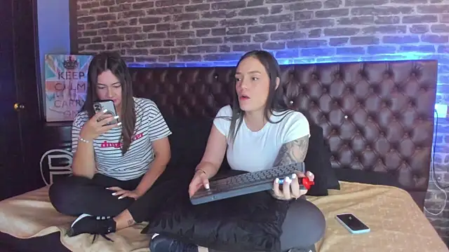 Snapshot of celestestars chatting on 01-15-26, 04:28 celestestars online show from 01-15-26, 04:28