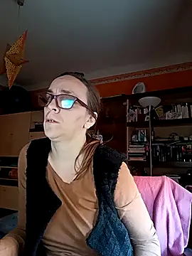 Dettybitch40 online show from 10-22-25, 06:46